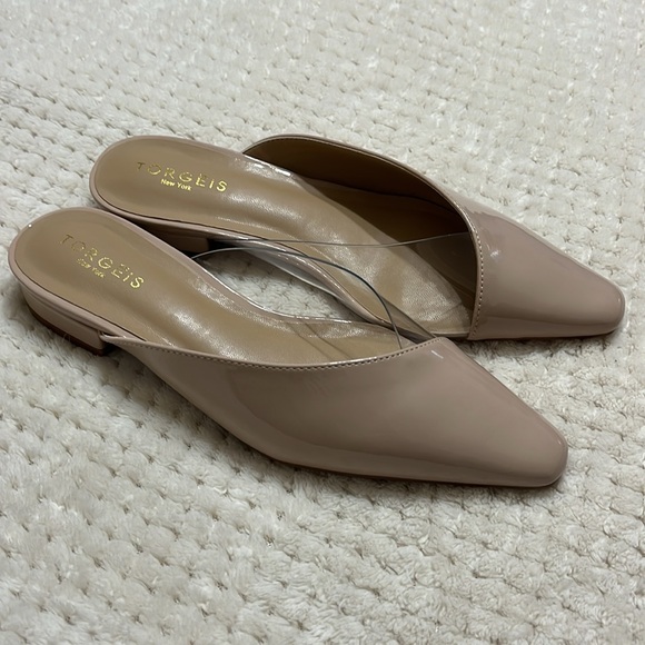 NIB Torgies Nude Flats - Picture 2 of 6